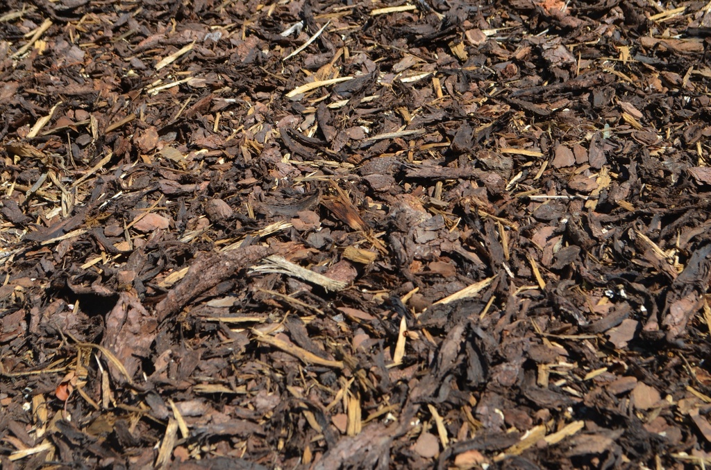 Paillage écorces de couverture - La Pépinière d'Agnens
